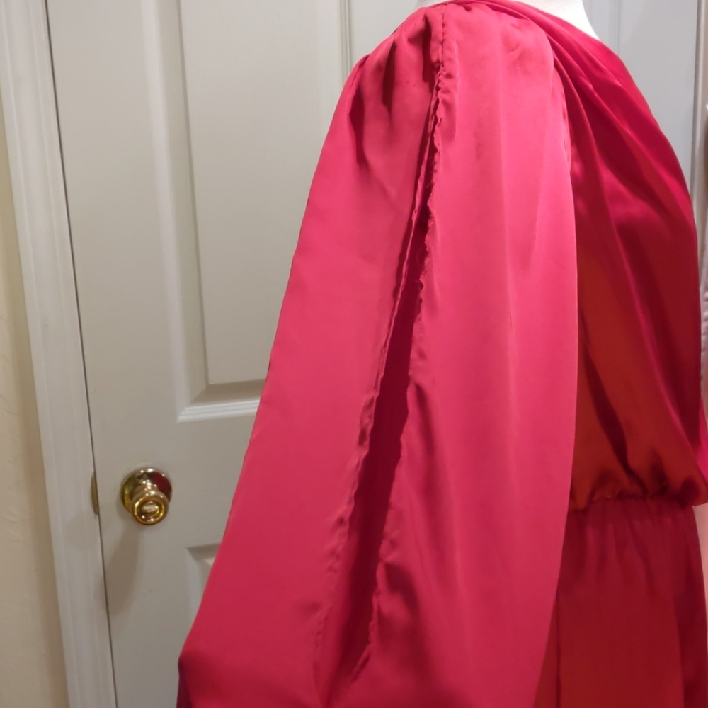 Bisou Bisou red satin party top sz M - Picture 3 of 4